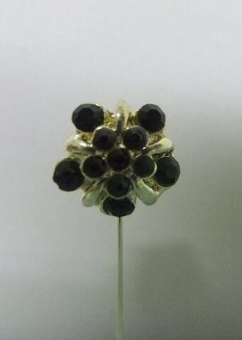 Epingle forme fleurs et perles Noires