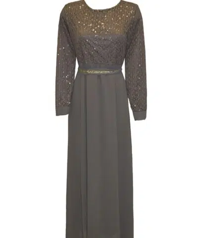 Robe en mousseline avec dentelle et strass
