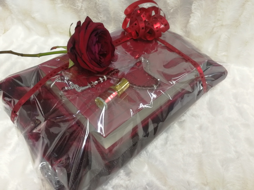 Pack Cadeau Coran EID (tapis, Coran, sebha, musc)