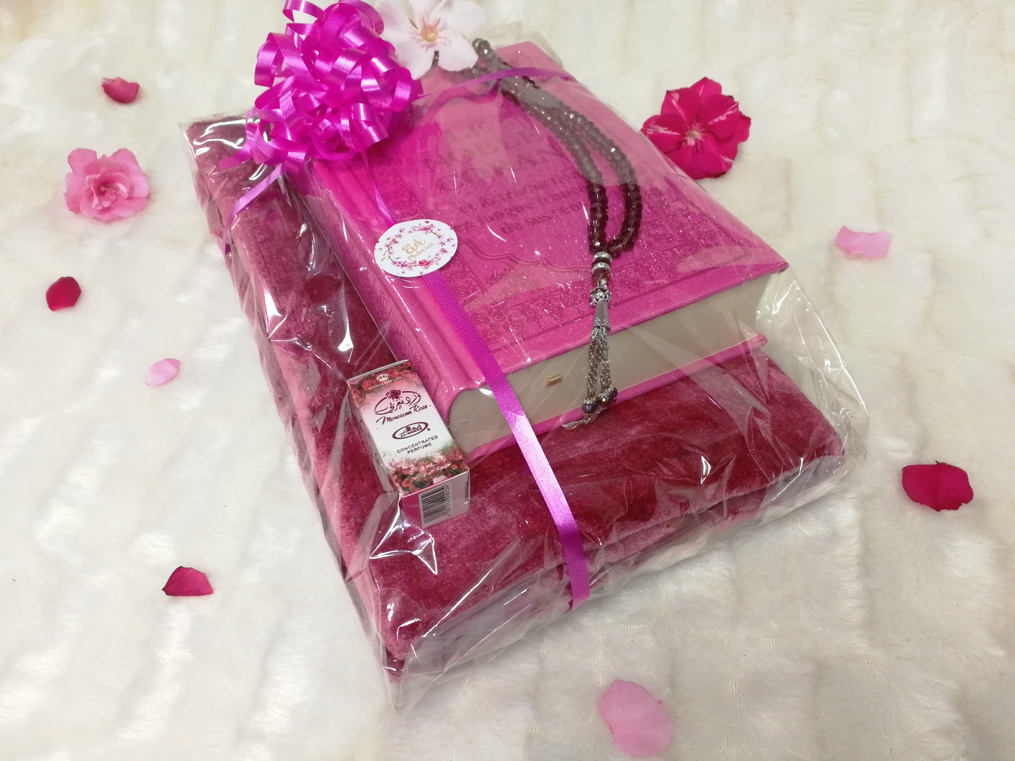 Pack Cadeau Coran EID (tapis, Coran, sebha, musc)