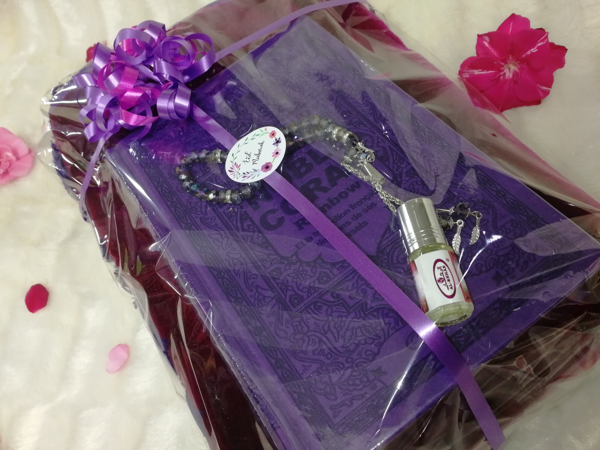 Pack Cadeau Coran EID (tapis, Coran, sebha, musc)