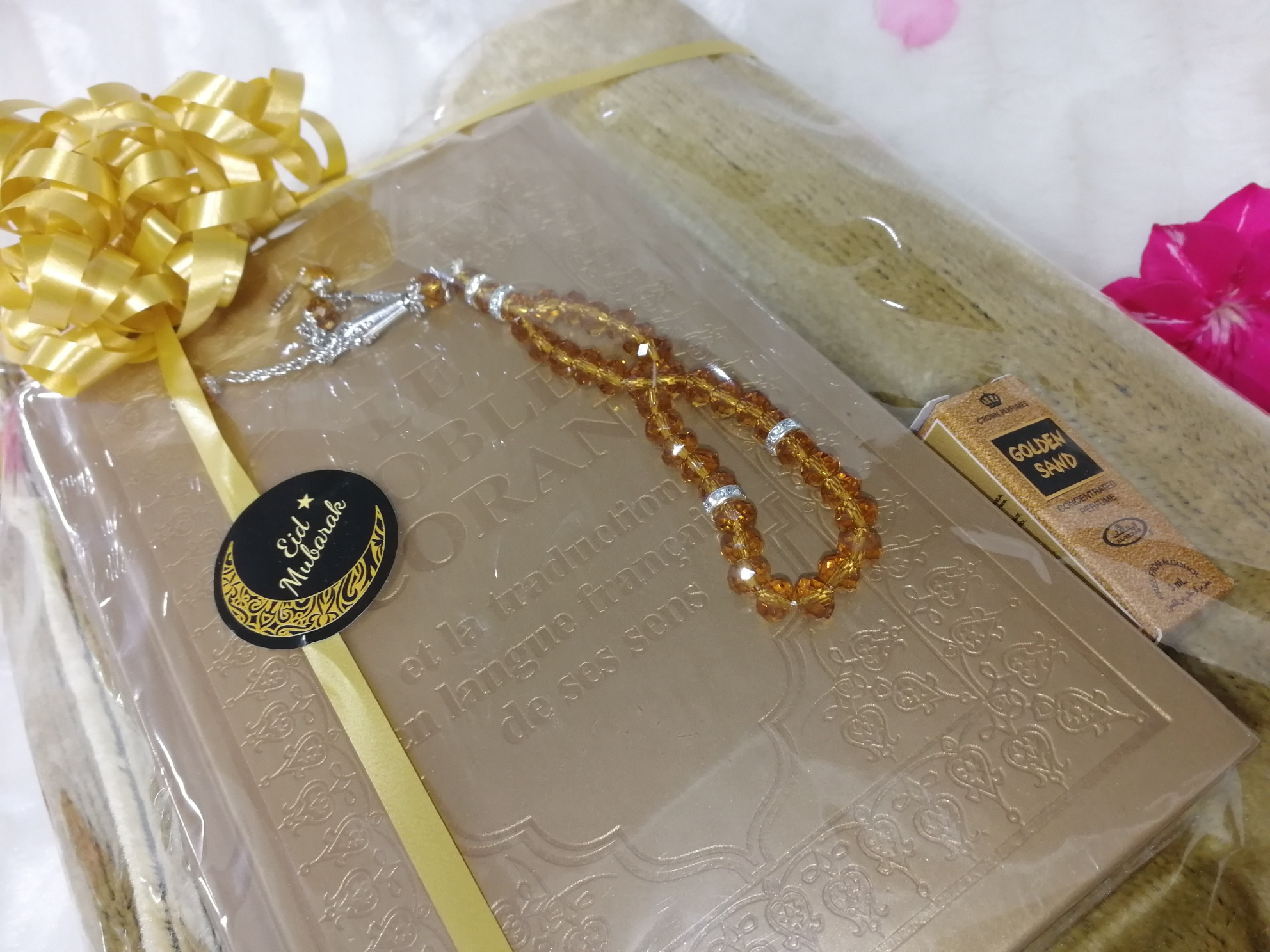 Pack Cadeau Coran EID (tapis, Coran, sebha, musc)