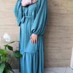 Robe saloua avec manches papillon