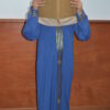 Robe/abaya fille unie avec bandes dorées – Image 5
