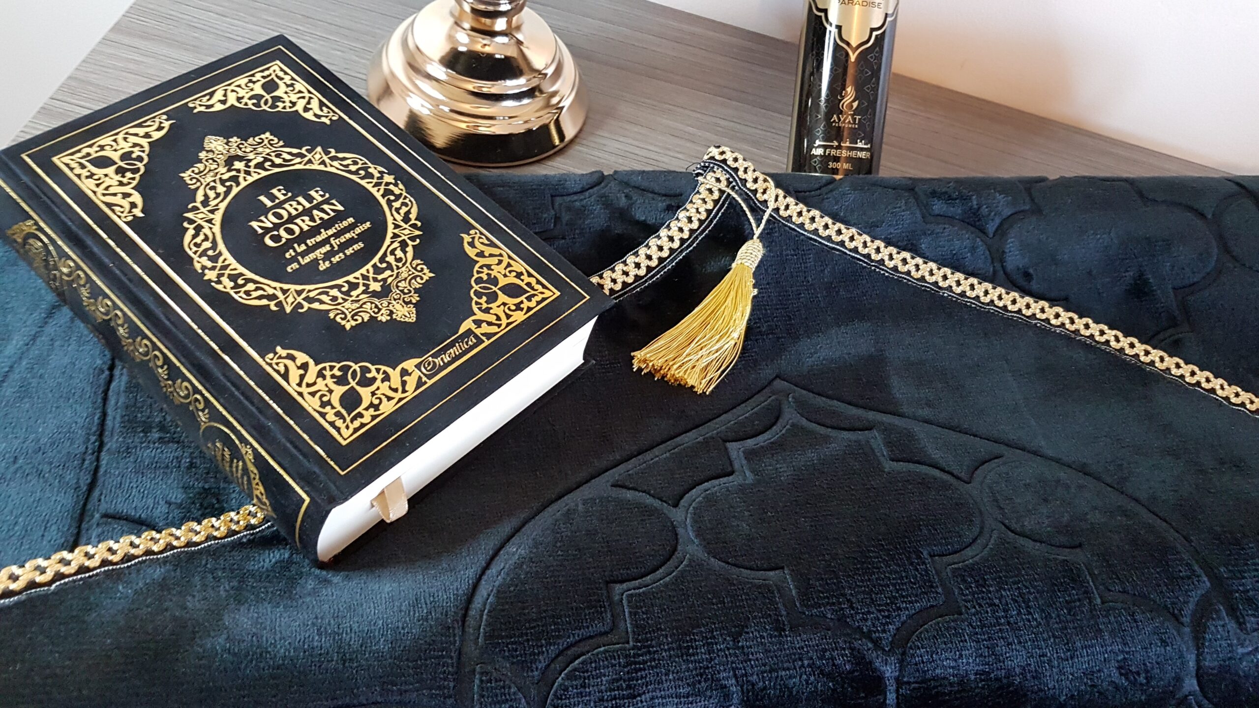 Tapis de Prière Épais Luxe Noir Dôme – Image 3