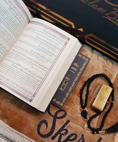 Alternative view of Coffret Noir/ OR Tapis épais Coran Phonétique