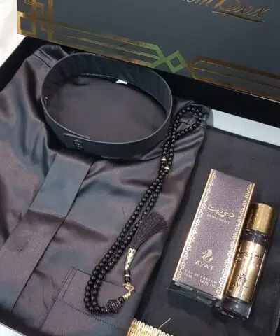 Coffret Qamis saoudien tissu satiné,  Musc Luxe Dubai