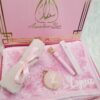 Coffret Tapis Rose Hijab soie de Medine , parfum de poche 35ml et porte-clé miroir – Image 3