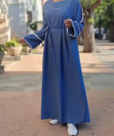 Robe Saliha avec bandes banches en soie de médine