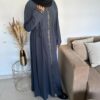 Abaya Robe Malika avec bande dorée feuille – Image 3