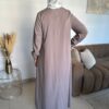 Robe Zohra Taupe clair sertie de perles diamants – Image 10