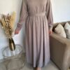 Robe Zohra Taupe clair sertie de perles diamants – Image 3