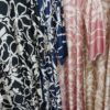 Robe Abaya d'été longue fleurie en satin – Image 5