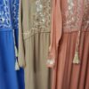 Abaya Robe avec broderies fleurs et ceinture – Image 6