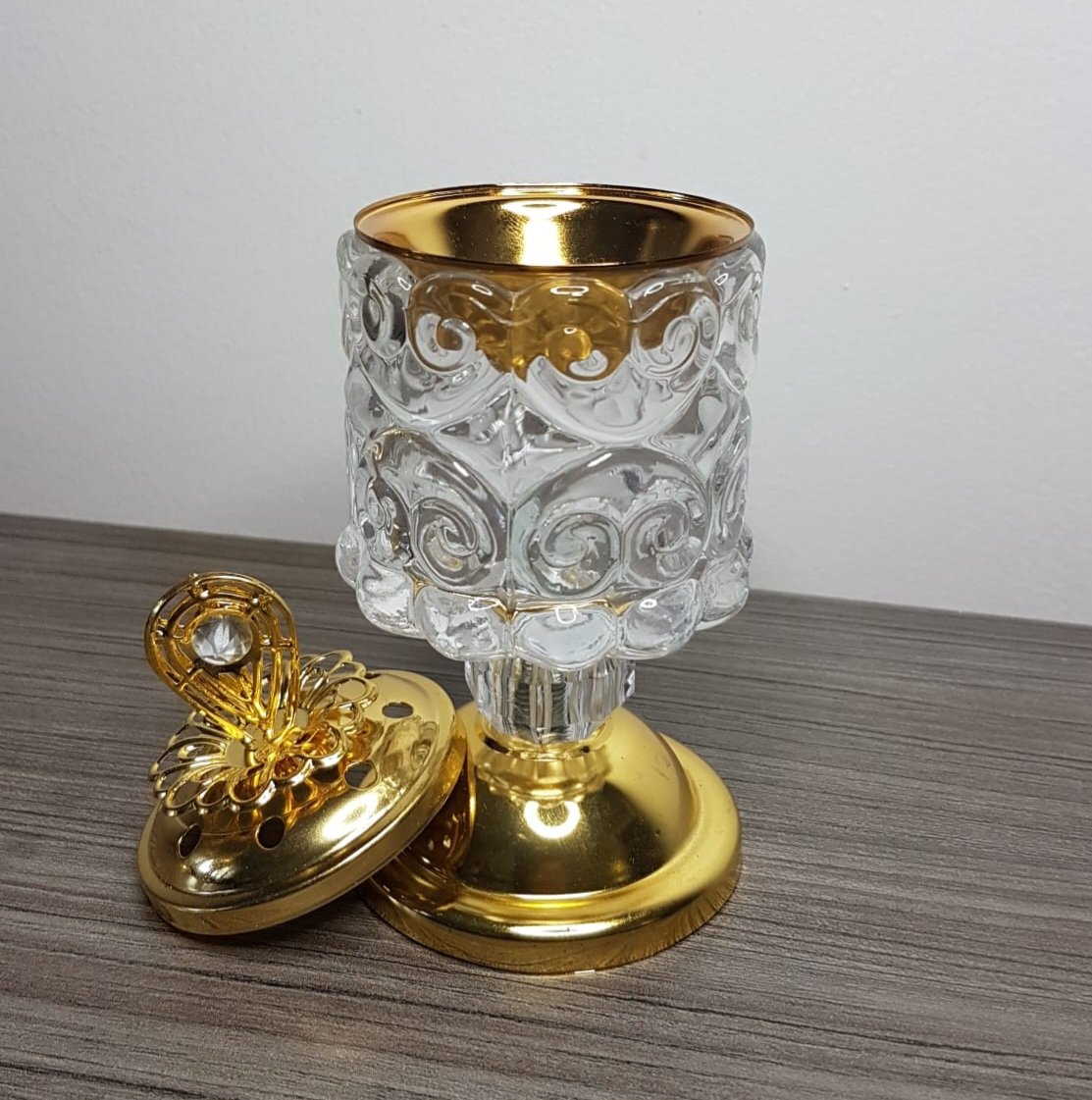 Brûleur d'Encens en Verre avec Détails Dorés - Format Moyen 15 x 8 cm – Image 2