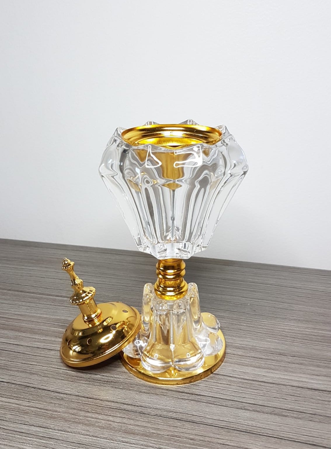 Brûleur d'Encens en Verre avec Couvercle Doré - Grand format 23 x 10 cm – Image 2