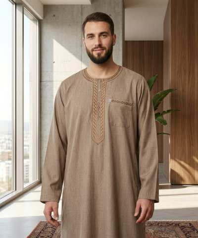 Alternative view of Qamis Prestige – Finition Chinée & Broderies Artisanales