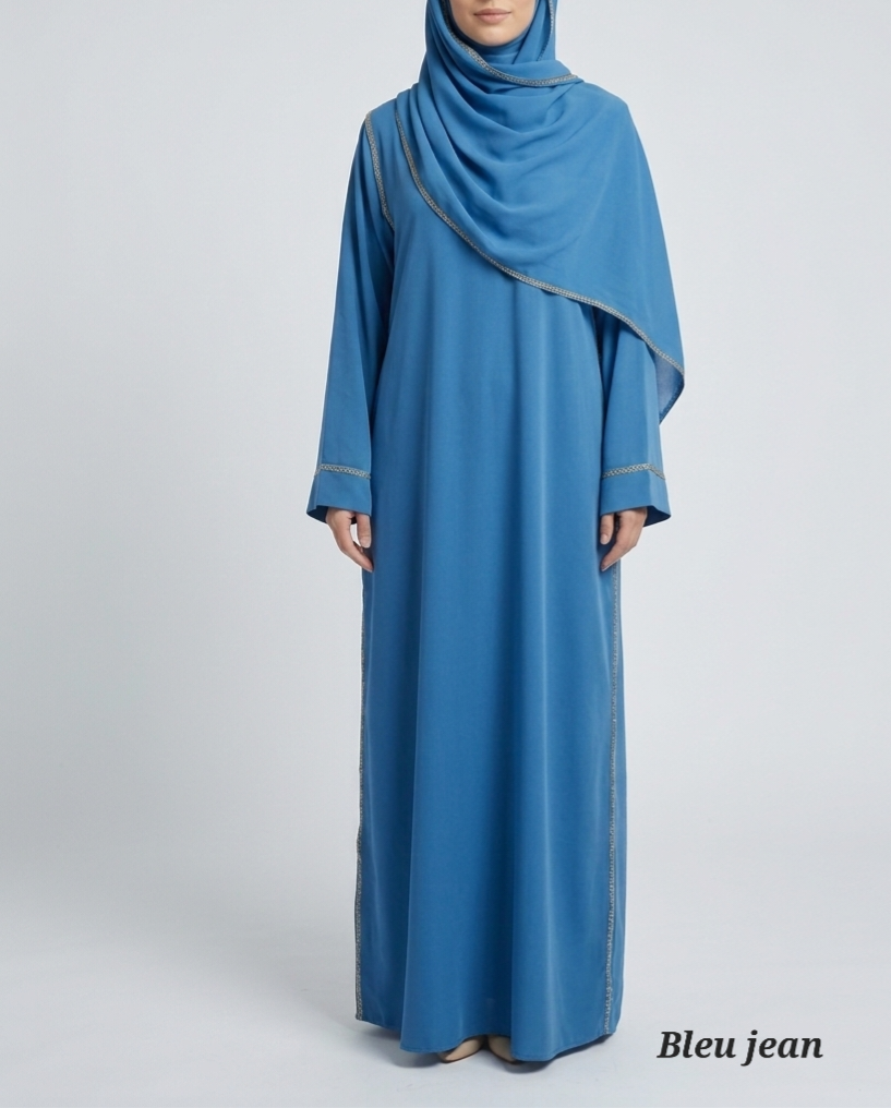 Abaya Élégance en Soie de Médine – Intégrale avec Hijab et bordures Dorés – Image 2